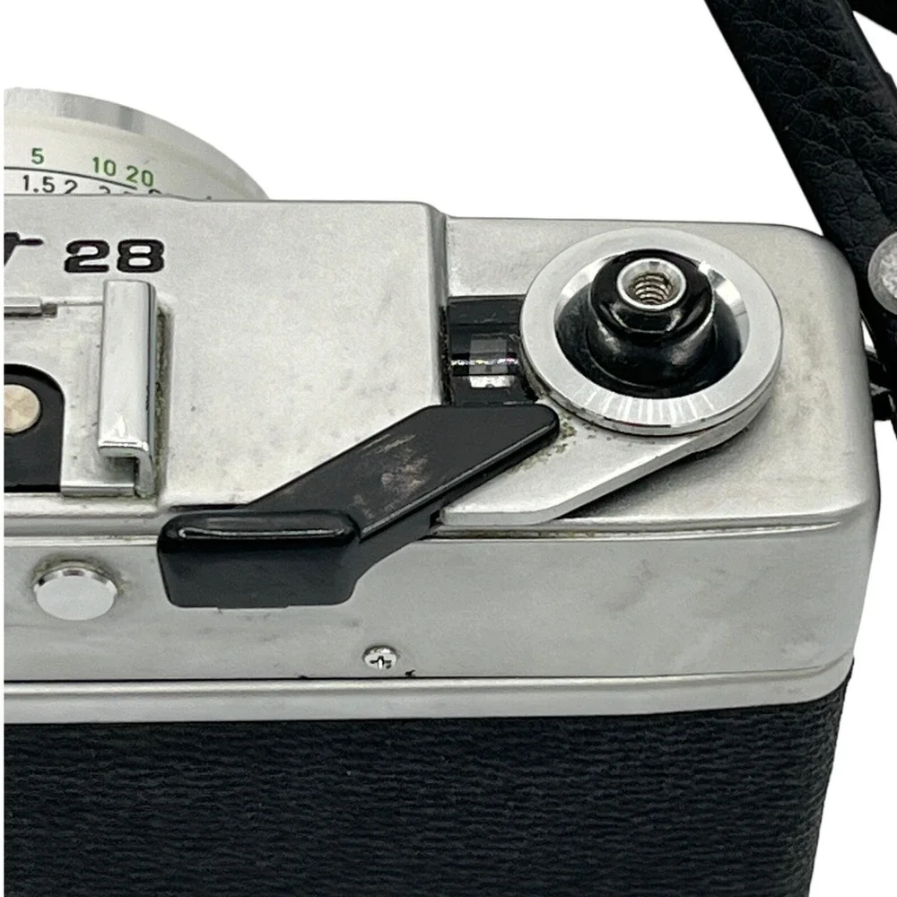 Canon Canonet 28 Camera With Case And Filter - Picture 7 of 16